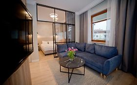 Lucy Apartment Neptun Park - Hav Aparts